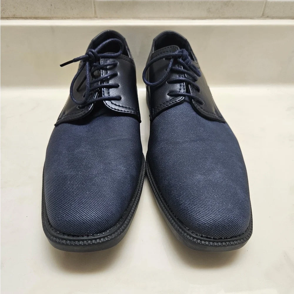 Dream Seek Classic Dress Shoes Men’s 7.5 Navy Lace-Up Black Lace Area